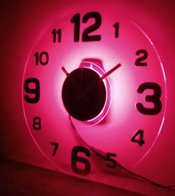 Pink_Acrylic_Modern_Neon_Wall_Clock_With_Neon_Led_Backlight_(12_Inches)_With_Gold_Number-_Neon_Light_New_Wall_Clock