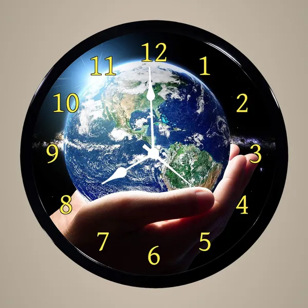 Multicolour_Science_Design_Plastic_Wall_Clock_Diwali_Gifts_With_Glass_In_Front_28_X28_X_6_Cm