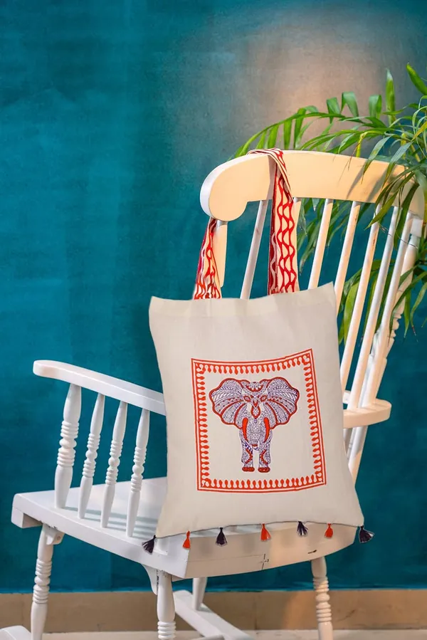 INDHA_Traditional_Embroidered_And_Block_Printed_Multipurpose_Tote_Bag_(African_Motif)
