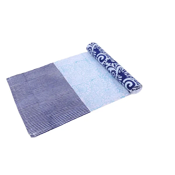Indha_Block_Printed_Cotton_Dining_Table_Runner_&_Mats_Set_(6_Pieces)_|_Traditional_Design_Table_Mat_Set_for_Corporate_and_Personal_Gifting_(White_&_Blue-TMRBFBPS6)