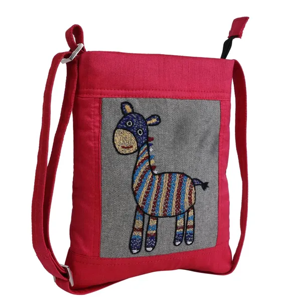 Pink_Giraffe_Embroidery_Sling_Bag