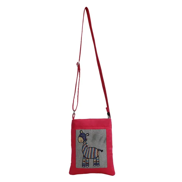 Pink_Giraffe_Embroidery_Sling_Bag
