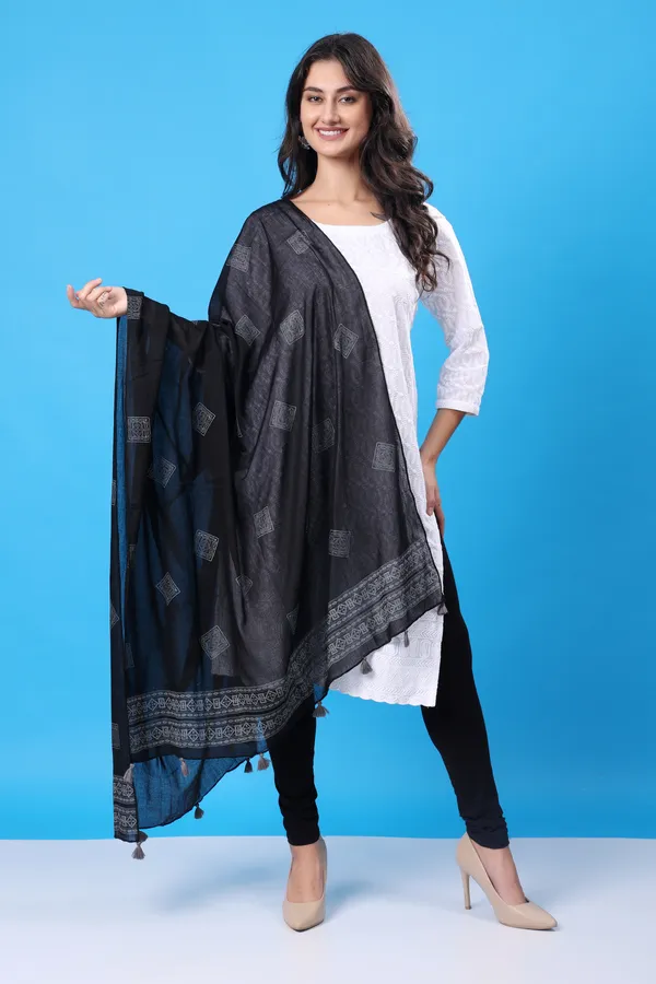INDHA_Block-Printed_Cotton_Stole_Black_|_Hand_Block_Printed_Grey_Geometric_Square_Design_Motif_|_Hand_Block_Printed_Stole_|_Stoles_For_Women_|_Traditional_Stoles_|_Gifting_|_Fashion_Wear_|_Indo_Western_Stole_|_Fashion_Accessory