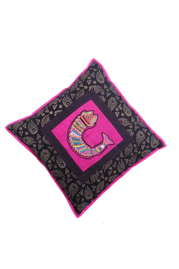 INDHA_Handmade_Hand_Embroidery_Fish_Cotton_Throw_Pillow_Cushion_Covers_(16_X_16_Inch)