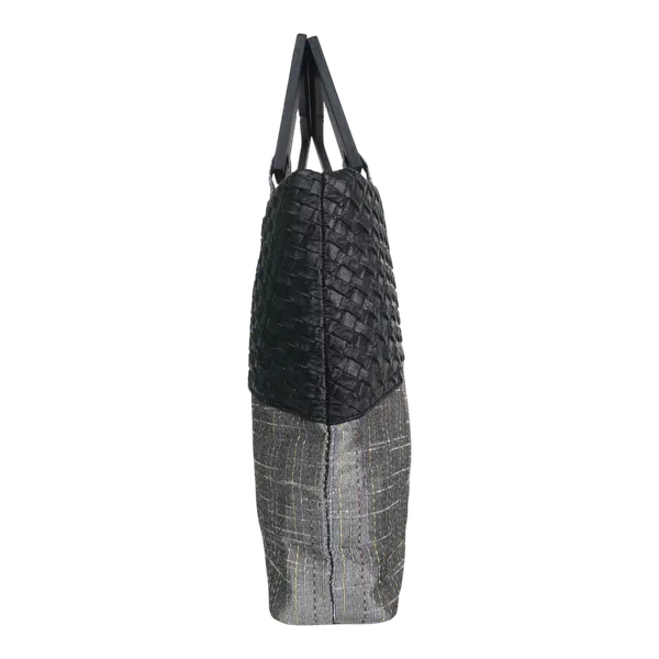 INDHA_Handmade_Woven_Fabric_Handbag_with_Wooden_Handles_|_Stylish_Women_Tote_Bag_|_Ethnic_Designer_Carry_Bag_|_Eco-Friendly_Handcrafted_Bag_for_Daily_Use_&_Gifting_(Black_&_Grey)
