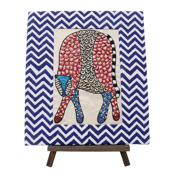 Indha_Hand-Embroidered_Gond_Leopard_Textile_Art_on_Silk_with_Hand_Block-Printed_Frame_&_Wooden_Easel_|_Handmade_Indian_Table_D�cor_|_Cultural_Gift_for_Home,_Office_&_Travellers_|_Made_in_India