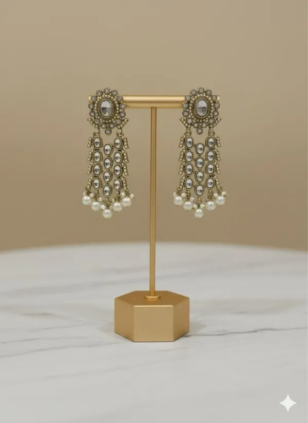 Golden_Vintage-Inspired_Polki_And_Pearl_Chandelier_Earrings