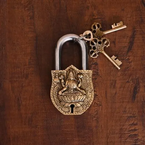 Golden_Brass_Lakshmi_Door_Lock