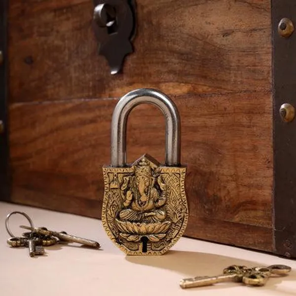 Golden_Brass_Ganesha_Door_Lock_For_Home