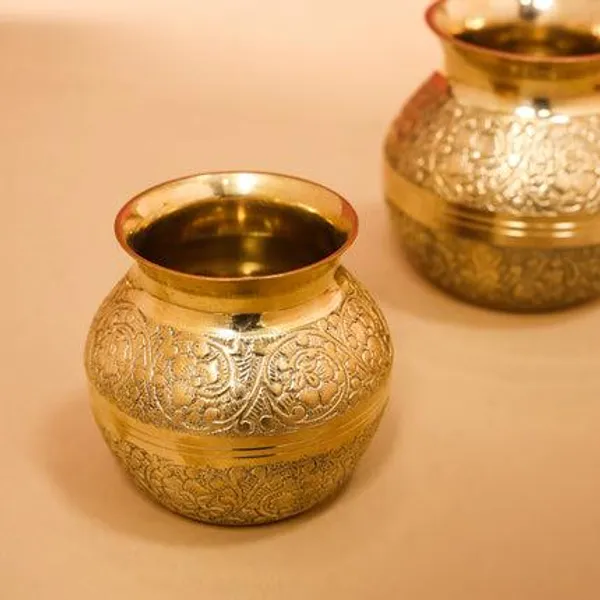 Golden_Brass_Traditional_Pooja_Kalash_Pot