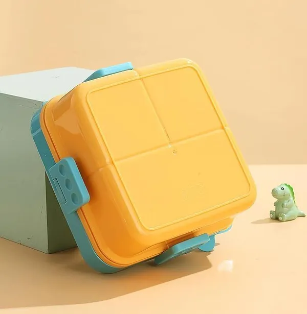 Yellow_Plastic_Super_Dino_Lunch_Box_With_Fun_Dinosaur_Design_(550_Ml)