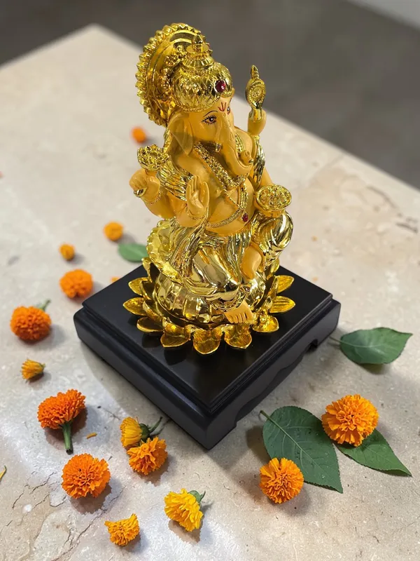 Golden_Polyresin_Premium_&_Elegant_Ganesha