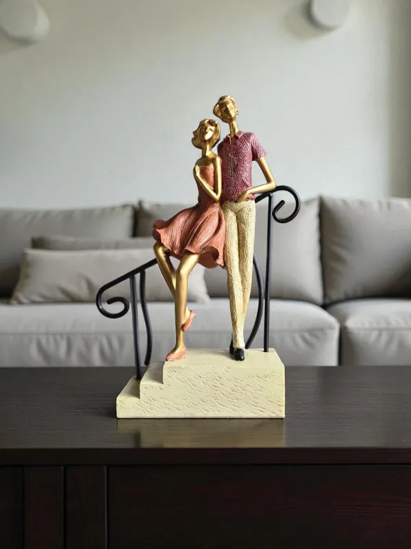 Pink_Polyresin_Premium_&_Elegant_Figurine