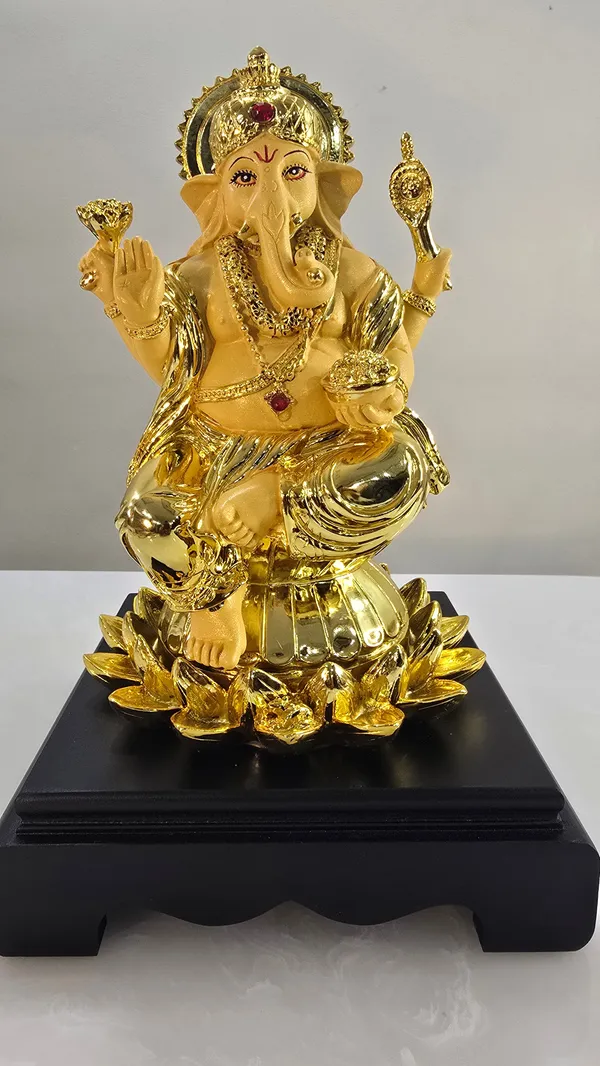 Golden_Polyresin_Premium_&_Elegant_Ganesha