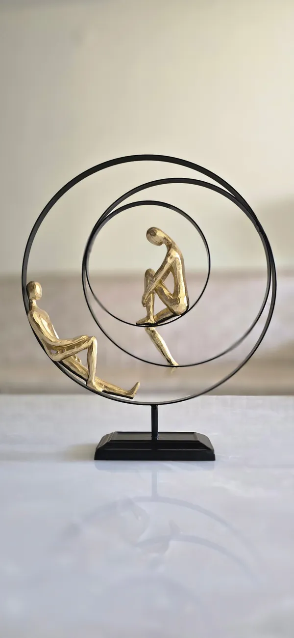 Golden_&_Black_Polyresin_Premium_&_Elegant_Figurine