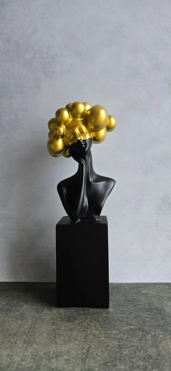 Black_&_Golden_Polyresin_Premium_&_Elegant_Decor