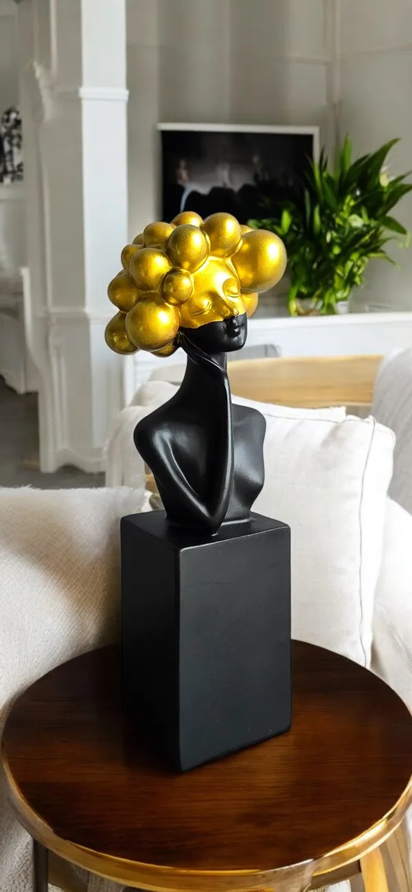 Black_&_Golden_Polyresin_Premium_&_Elegant_Decor