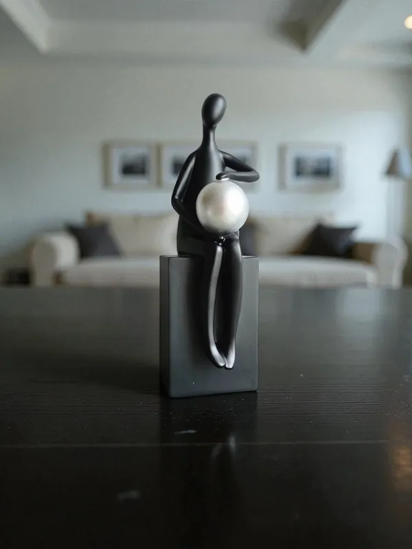 Black_Man_with_Silver_Ball