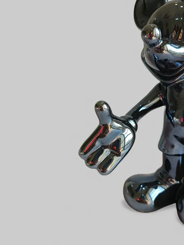 Black_Hand_Shake_Mickey