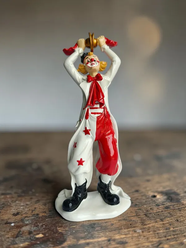 Musical_Cymbal_Clown_Figurine