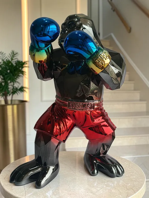 Boxing_Gorilla_Table_Decor_Figurine_-_Champion_Style_Sculpture
