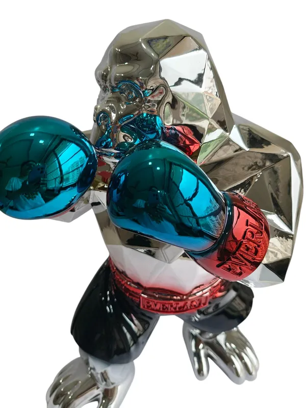 Boxing_Gorilla_Table_Decor_Figurine_-_Champion_Style_Sculpture