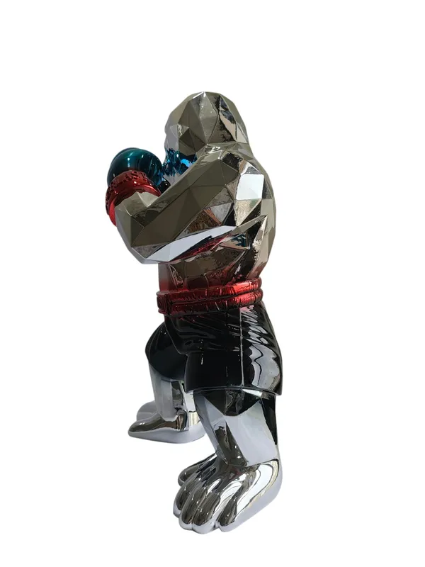 Boxing_Gorilla_Table_Decor_Figurine_-_Champion_Style_Sculpture
