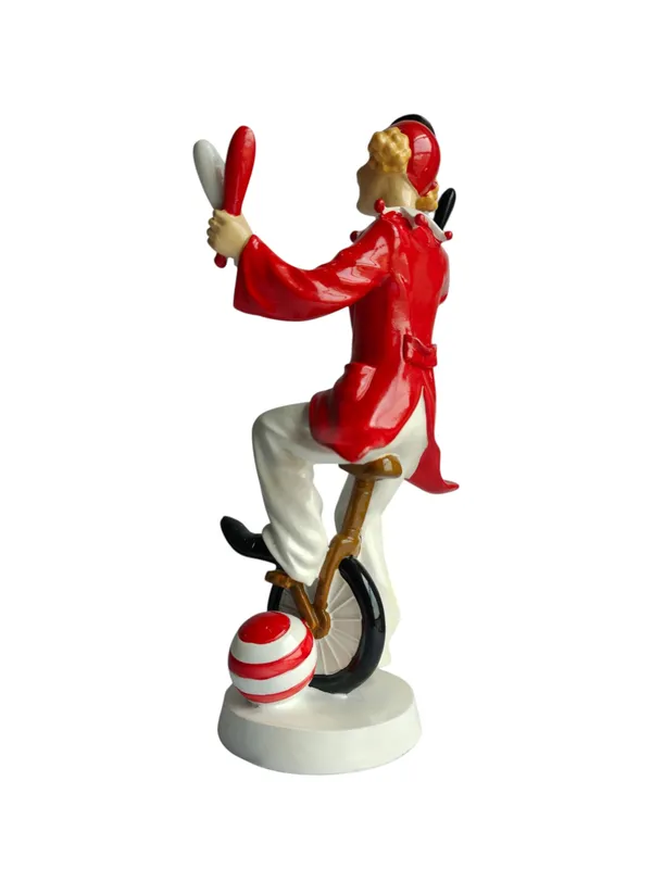 Juggling_Circus_Clown_Figurine