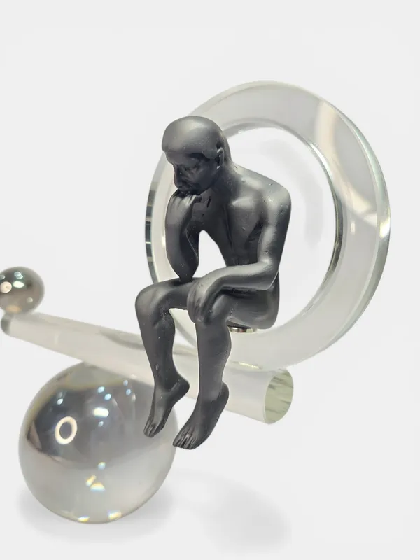 Balancing_Man
