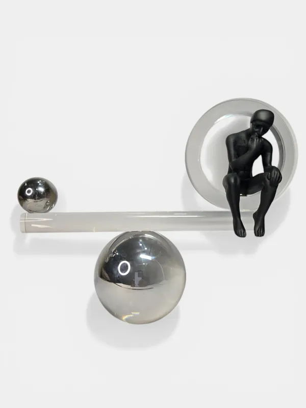 Balancing_Man