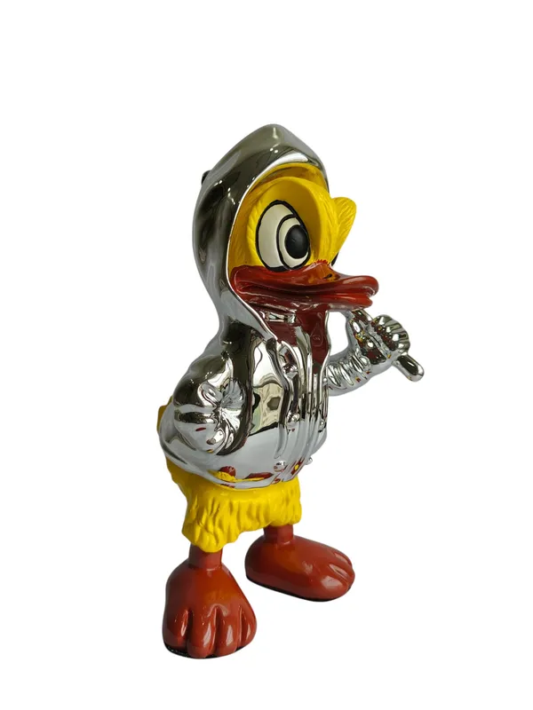 Donald_Duck_Table_Decor_Figurine_-_Metallic_Character_Sculpture
