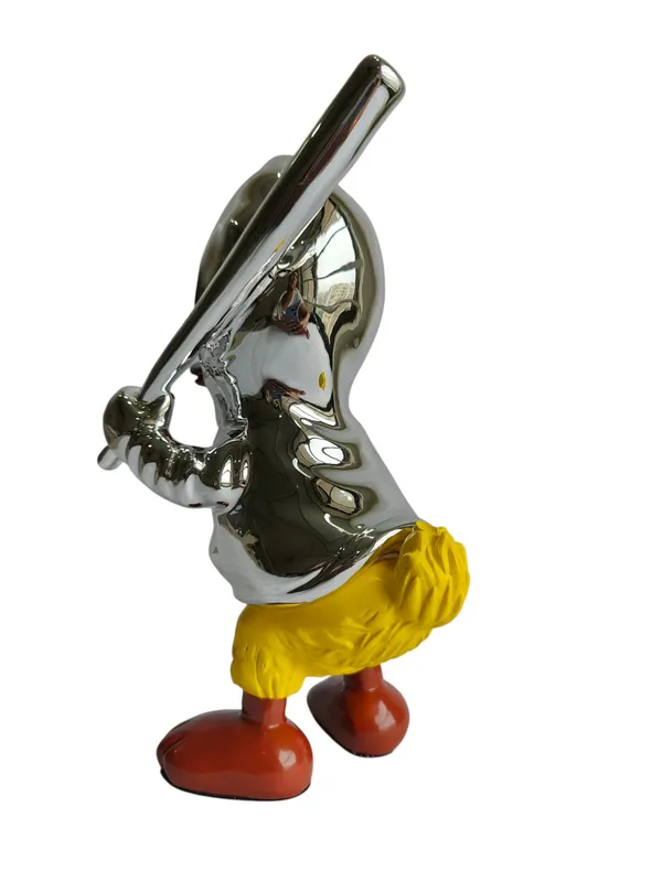 Donald_Duck_Table_Decor_Figurine_-_Metallic_Character_Sculpture