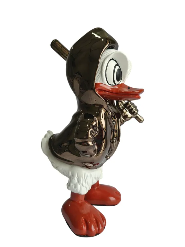 Donald_Duck_Table_Decor_Figurine_-_Metallic_Character_Sculpture