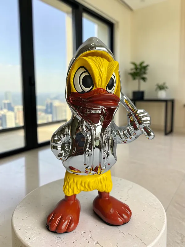 Donald_Duck_Table_Decor_Figurine_-_Metallic_Character_Sculpture