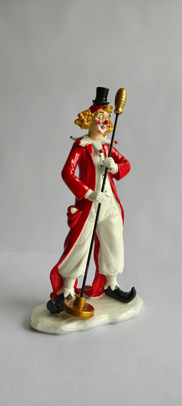Clown_with_Mic