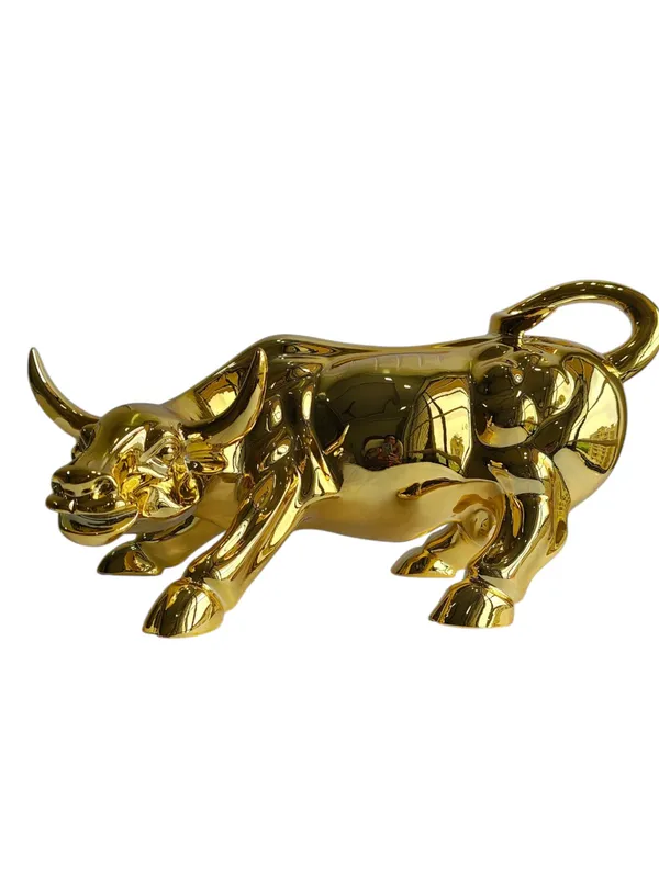 Golden_Charging_Bull_Statue_-_Luxury_Table_Showpiece