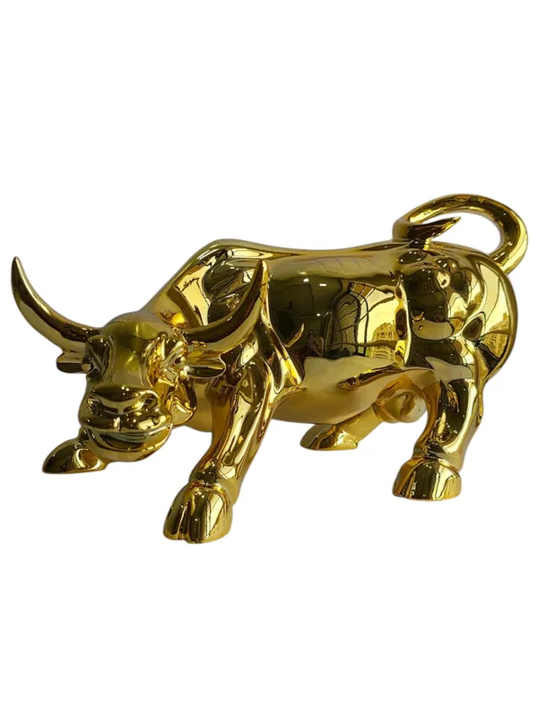 Golden_Charging_Bull_Statue_-_Luxury_Table_Showpiece