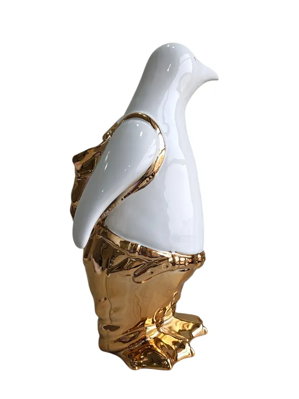 Golden_Tux_Penguin_-_Luxury_Ceramic_Vase_Figurine