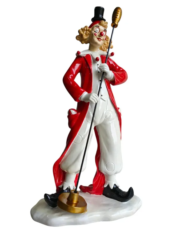 Grand_Ringmaster_-_Vintage_Circus_Clown_with_Golden_Staff_Figurine