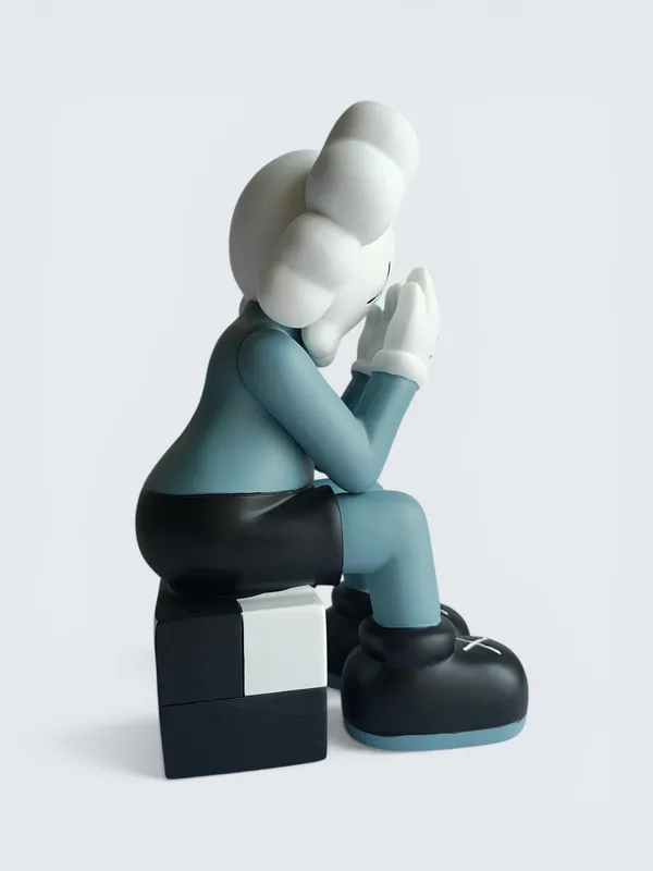 KAWS-Inspired_Companion_Figure_-_Passing_Through_Face_Cover