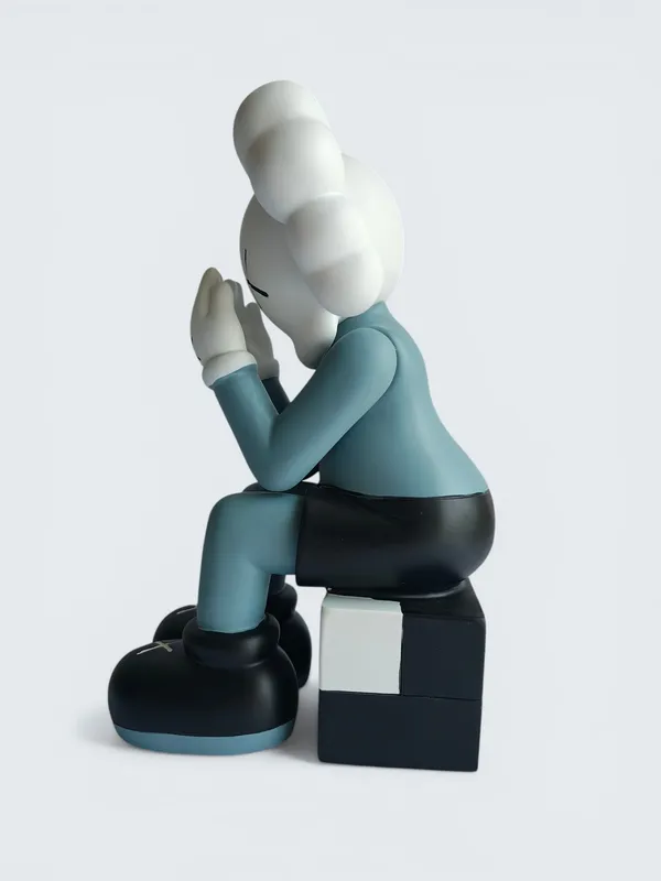 KAWS-Inspired_Companion_Figure_-_Passing_Through_Face_Cover