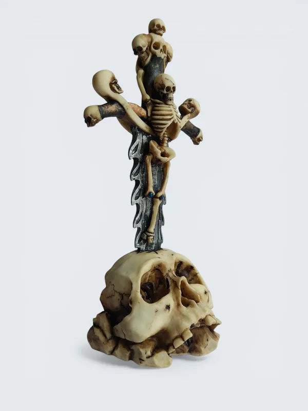 Large_Skeleton__Cross_Knife_Decor