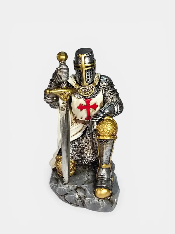 Knight_Templar_Crusader_Figurine_with_Sword_-_Medieval_Knight_Showpiece