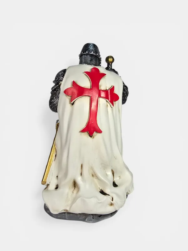 Knight_Templar_Crusader_Figurine_with_Sword_-_Medieval_Knight_Showpiece
