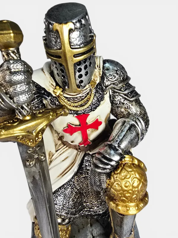 Knight_Templar_Crusader_Figurine_with_Sword_-_Medieval_Knight_Showpiece