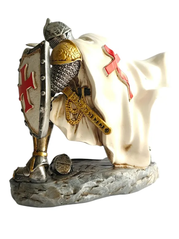Knight_with_Shield