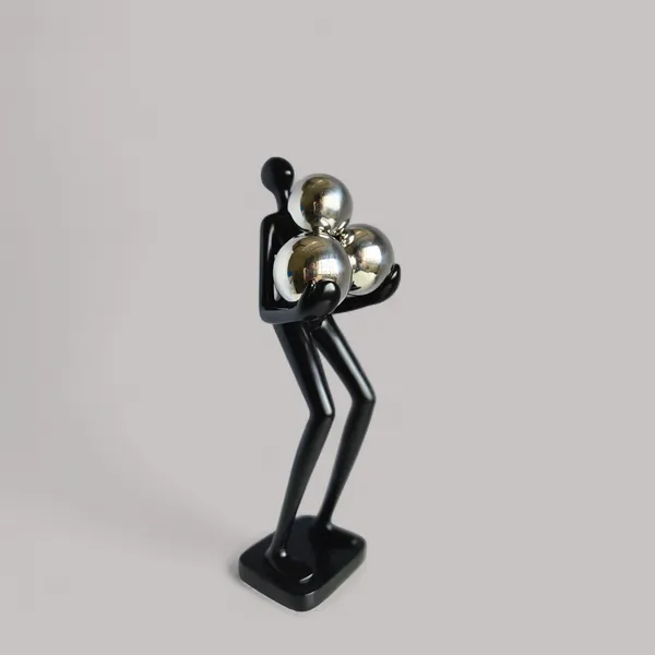 Black_Three_Ball_Figure