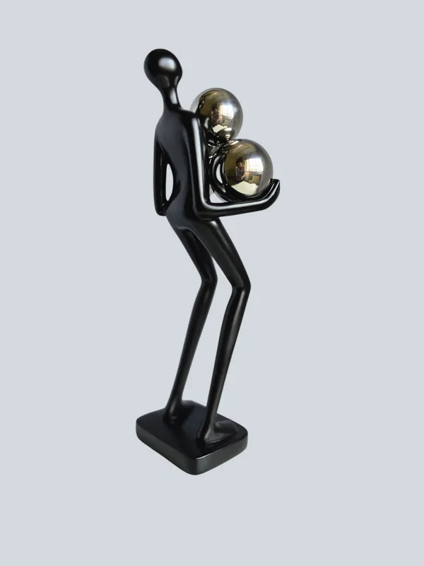 Black_Three_Ball_Figure