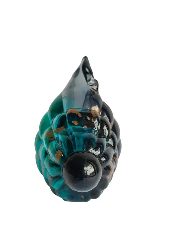 Luxury_Aqua_Blue_Conch_Shell_Showpiece_-_Hand_Blown_Glass_with_Gold_Flakes