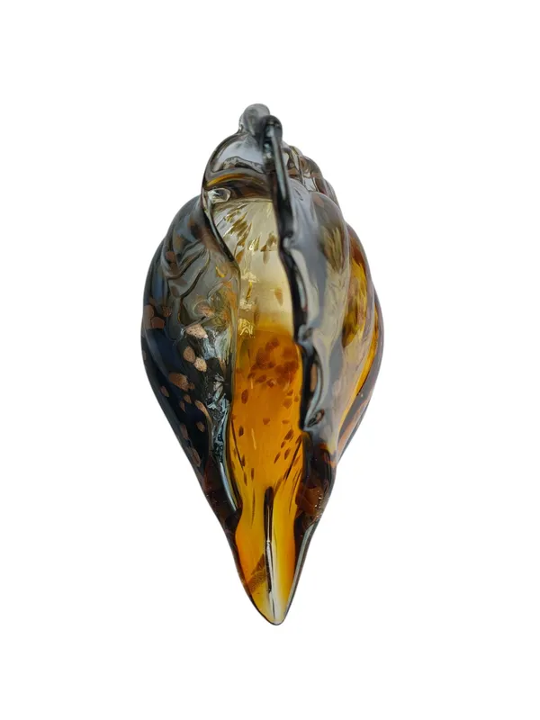 Luxury_Honey_Gold_Conch_Shell_Showpiece_-_Hand_Blown_Glass_with_Gold_Flakes